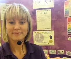 這位女老師帶蘋果到班上來，當她切開蘋果…全班終於瞭解「霸凌對人的影響」有多大了。