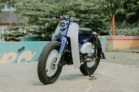 Motor trend modifikasi video modifikasi motor honda c70 si pitung street cub terbaru part 2 glek astrea grand tahun 91 ini ditawar puluhan juta kok bisa ya modifikasi fullwave pada motor honda lama blog garasi modifikasi Modifikasi Honda Astrea Grand Jadi Street Cub Sangar Berkat Kaki Kaki Gambot Motorplus