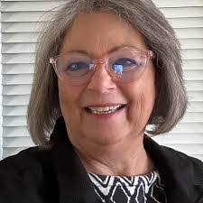 Suzanne Shannon's Instagram, Twitter & Facebook