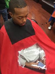 See Through Barber Cape We Tried A Similar Cape And It Was Great Helped Keep Hair Off Of Clothes And Ipad Berber Dukkani Dekor Berber Tasarim Berber