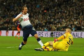 Tottenham hotspur are playing manchester city at the perfect time by playing city early in the season, spurs have been given a gift. Wer Ubertragt Tottenham Hotspur Vs Manchester City Heute Live Im Tv Und Live Stream Goal Com