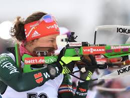 Frauen springen auf skiern fast genauso weit wie männer. Das Bringt Der Wintersport Am Sonntag