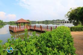 Before i continue babbling, let me explain that lake recreational centre is part of the putrajaya wetlands park. Pusat Rekreasi Air Lake Recreational Centre Putrajaya Putrajaya Tourist Attraction Penang