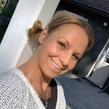 Yogalärare & Yogainstruktörer hos TinasYogaFörAlla i Handen