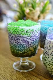 Sagu 1 cawan daun pandan gula melaka 2 keping gula pasir 3 sudu pewarna sagu susu gula merah ini cocok dimakan ketika dingin cocok untuk hidangan di bulan ramadhan. Sagu Gula Melaka Tips Masak Sagu Supaya Tidak Melekat Dan Hancur Buat Orang Lapo