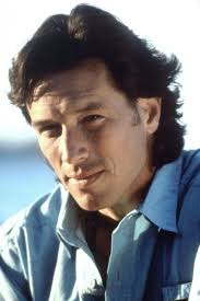 Jessica Alba näytteli Flipper-sarjassa