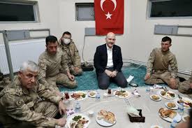 Ümitcan uygun'dan tehdit gibi paylaşım. Suleyman Soylu Nun Kuzeni 15 Liralik Mali Devlete 1 000 Liraya Satti Boldmedya