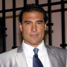 Eduardo yanez he is famous for his impatience with the press of the heart and can drive personal questions, especially the subjects that hurt him. Eduardo Yanez Eduardoyanez Twitter