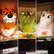 I found dinosaur cookie cutters and made royal icing to decorate them. Skye Paw Patrol Cake Asda Novocom Top