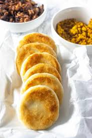 2 Cups Arepa Flour Pre Cooked Cornmeal 1 1 2 Teaspoons Salt2 1 4 Cups Warm Watercoconut Oil For Frying Arepas Recipe Arepas Recipes