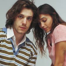 Matteo Oscar Giuggioli e Amanda Campana protagonisti del film Suspicious  Minds su Paramount, un thriller emotivo in una calda estate romana