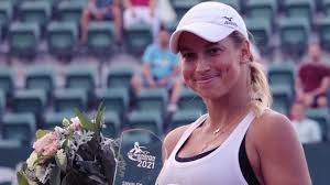 En el torneo de new haven, connecticut, estados unidos, putintseva caía por 3 a 0 ante la francesa alize cornet. Yulia Putintseva Se Proclamo Campeona En Budapest Tras Derrotar A Anhelina Kalinina Alairelibre Cl