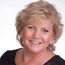 Ann Winston's Instagram, Twitter & Facebook