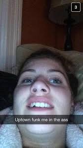 Laura Toye (@lauratoye22)