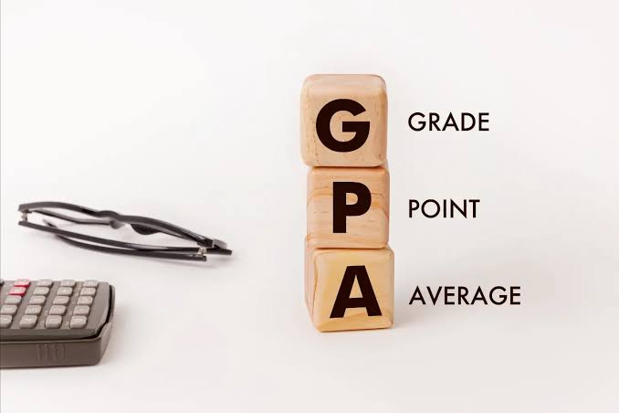 Weighted vs. Unweighted GPA: Which Do Colleges Look At? | Aralia Education