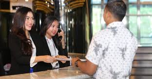 Tugas resepsionis rumah sakit melibatkan berurusan dengan pasien dan pelanggan lainnya. Berita Tentang Outsourcing Jasa Outsourcing Ppbm