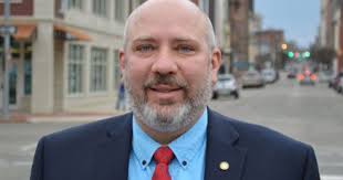 2 incumbents face challengers in Kanawha school board race