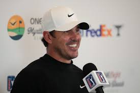 Brooks Koepka shoots his lowest round this year, highlighted by 29 on back nine