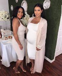 Pin By Pena Vee On Gender Reveal Moda Para Mamas Maternity Dresses For Baby Shower Cute Maternity Outfits Gender Reveal Outfit