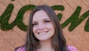 Danielle Runner's Instagram, Twitter & Facebook