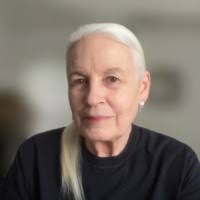 200+ "Ellen D." profiles