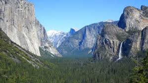 Stay in one of our yosemite west family homes or condominiums. Yosemite National Park Majestic Peaks Valleys For Any Visitor