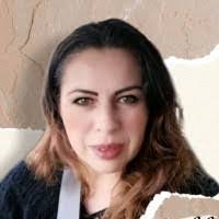 Tania Arreola's Instagram, Twitter & Facebook