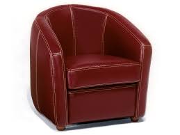 Sa texture, facile à entretenir, garantit un moment de détente et invite à la sieste. Fauteuil Club Vintage Cuir Novocom Top