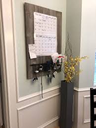 Diy Calendar And Key Holder Key Holder Diy Diy Calendar Holder Diy Calendar