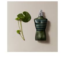 Carried by the wings of ambition, courage in the controls. Le Male Aviator Parfum Edt Online Preis Jean Paul Gaultier Perfumes Club