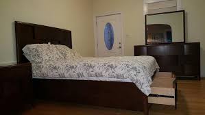 Номер люкс идеи для спальни двуспальные кровати. Best Raymour Flanigan Saratoga Queen Bedroom Set For Sale In Newburgh New York For 2021