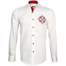 ✓ livraison gratuite dès 80€ ✓ service chez eden park, la chemise brodée homme conjugue les atouts d'un basique du vestiaire masculin. Andrew Mc Allister Chemise Brodee Heraldic Blanc Blanc Vetements Chemises Manches Longues Homme 5500