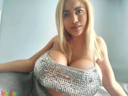 Boobsters Big Boobs on X: Huge boobs porn bimbo @AmberAlenaXXX is ONLINE  and eeady to make your 1stDayOf2020 memorable ➡️ t.cokJjiy1zE3A  t.coNHqwL6C9jC  X