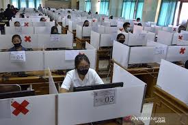 Mengabaikan kepentingan pendidikan ini bererti mengekang pencapaian negara dan menyekat keperluan individu sama ada untuk kepentingan peribadi mahupun masyarakat. Pandemi Covid 19 Bikin Bisnis Pendidikan Terpuruk Antara News