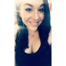 Julie Mellinger (@JulieMAria_25)