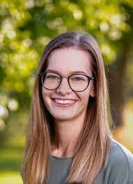 Barbara Kurz's Instagram, Twitter & Facebook