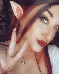 Is Bryce a likeable character in the Crescent City series?