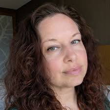 Carly sends Catelynn a Gift??? Teen Mom The Next Chapter May 22nd episode  tells us that Carly is sending Catelynn a gift (not Tyler 🤷🏻‍♀️) but it  comes with strings attached… What