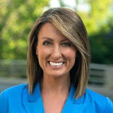 🚨 BIG ANNOUNCEMENT!!! After 3 years at Spectrum News 1, anchoring a  combination of traffic and news, I'm THRILLED to announce I have been  promoted to Weekday Morning News Anchor!! I will