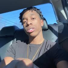 Stream Dee Bee music