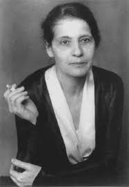 ΑΓΓΙΓΜΑ ΦΥΣΙΚΗΣ...: Σαν σήμερα... 1878, γεννήθηκε η φυσικός Lise Meitner.