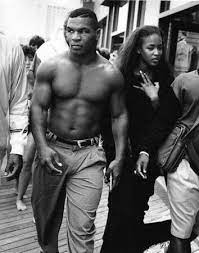 Former heavyweight champion mike tyson will fight roy jones jr. 8 Mike Tyson Ideen Mike Tyson Kampfkunste Kampfen