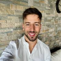 200+ perfiles de «Limardo»