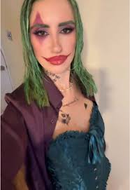 Had Too Much Fun in This Costume Koker