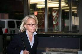 Последние твиты от bernard madoff (@bernard_madoff). Spmioe L1aao0m