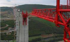Viaduc de millau ponts remarquables. 11 Idees De Pont De Millau En Construction Pont De Millau Millau Viaduc De Millau
