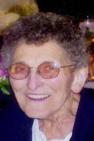 Mary Ratz's Instagram, Twitter & Facebook