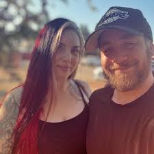 Who does great hair color in Oroville?