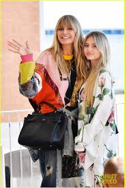 Maybe you would like to learn more about one of these? Heidi Klum Makes A Fashionable Arrival In Venice With Daughter Leni Photo 4610816 2021 Venice Film Festival Celebrity Babies Heidi Klum Leni Klum Pictures Just Jared