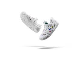 Nike Unveils Comfortable Slip On Shoes Designed For Hospital Workers Nike Design Nike Air Zoom Nike